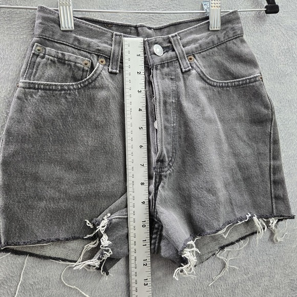 VINTAGE Levi's 501 Women Shorts 3 Gray Denim Original Fit Grunge 90s USA - Picture 7 of 10